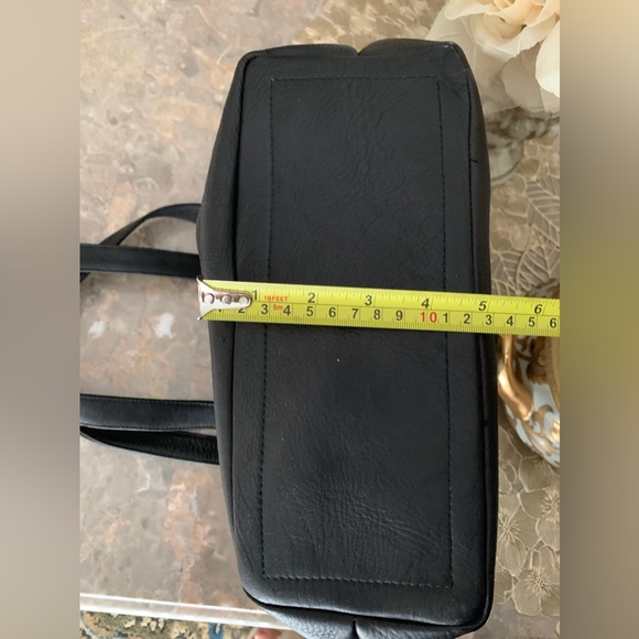 Black leather tote - Picture 6 of 6